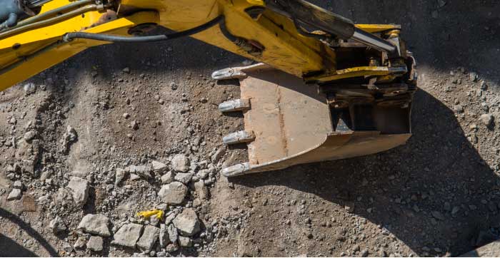 Experts en réparation de fondation, stabilisation sur pieux, réparation de fissures et excavation de sous-sol. Desservons les régions du Grand-Montréal, Rive-Nord et Rive-Sud